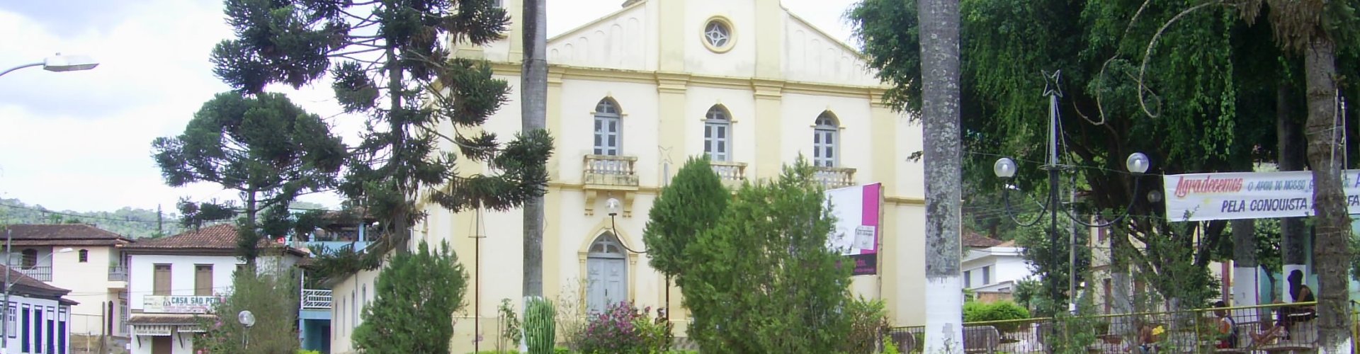Nightscape scene from Rio Vermelho nightlife