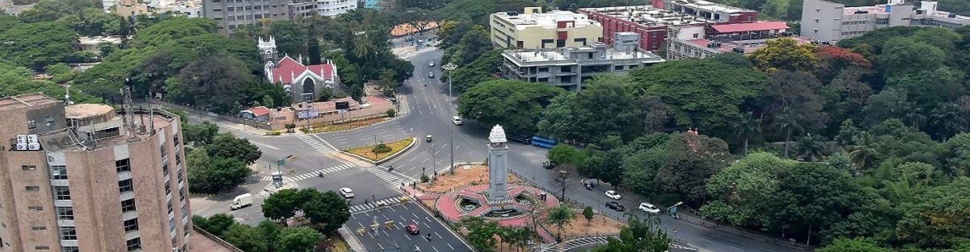 Nightlife scene in Chandīgarh, IN